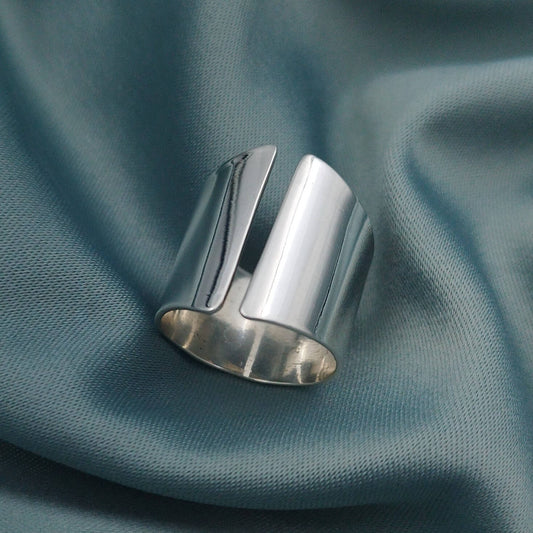 Anillo plano liso abierto ensanchado 17mm