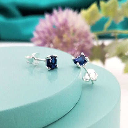 Aretes Circón con caja cónica