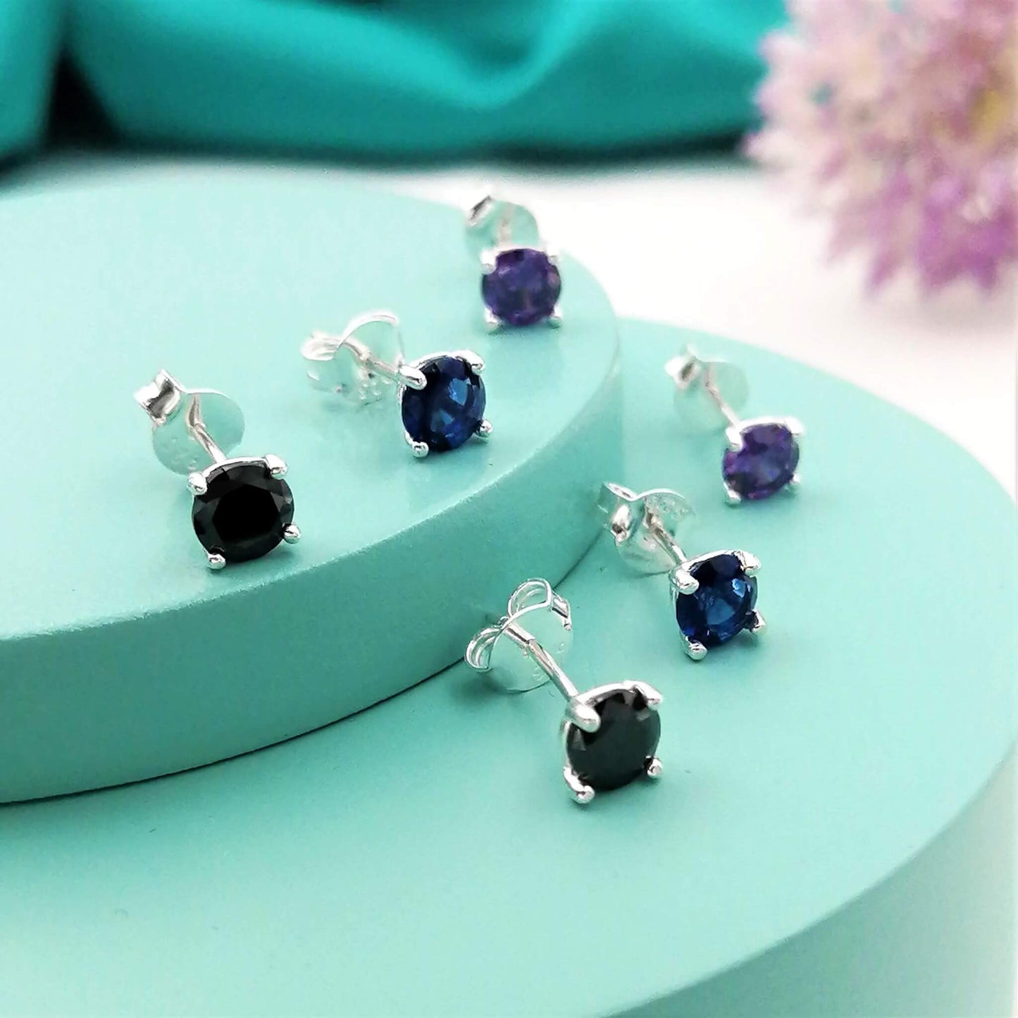 Aretes Circón con caja cónica