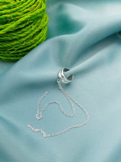 Arete Ear cuff Media caña doble con cadena