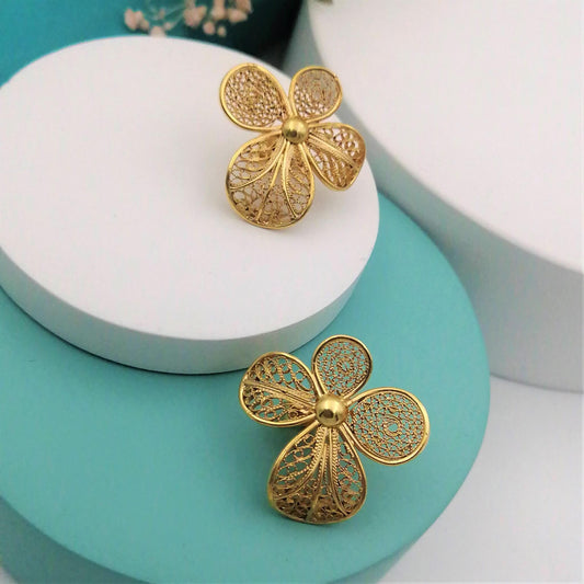Aretes Flores filigrana dorado