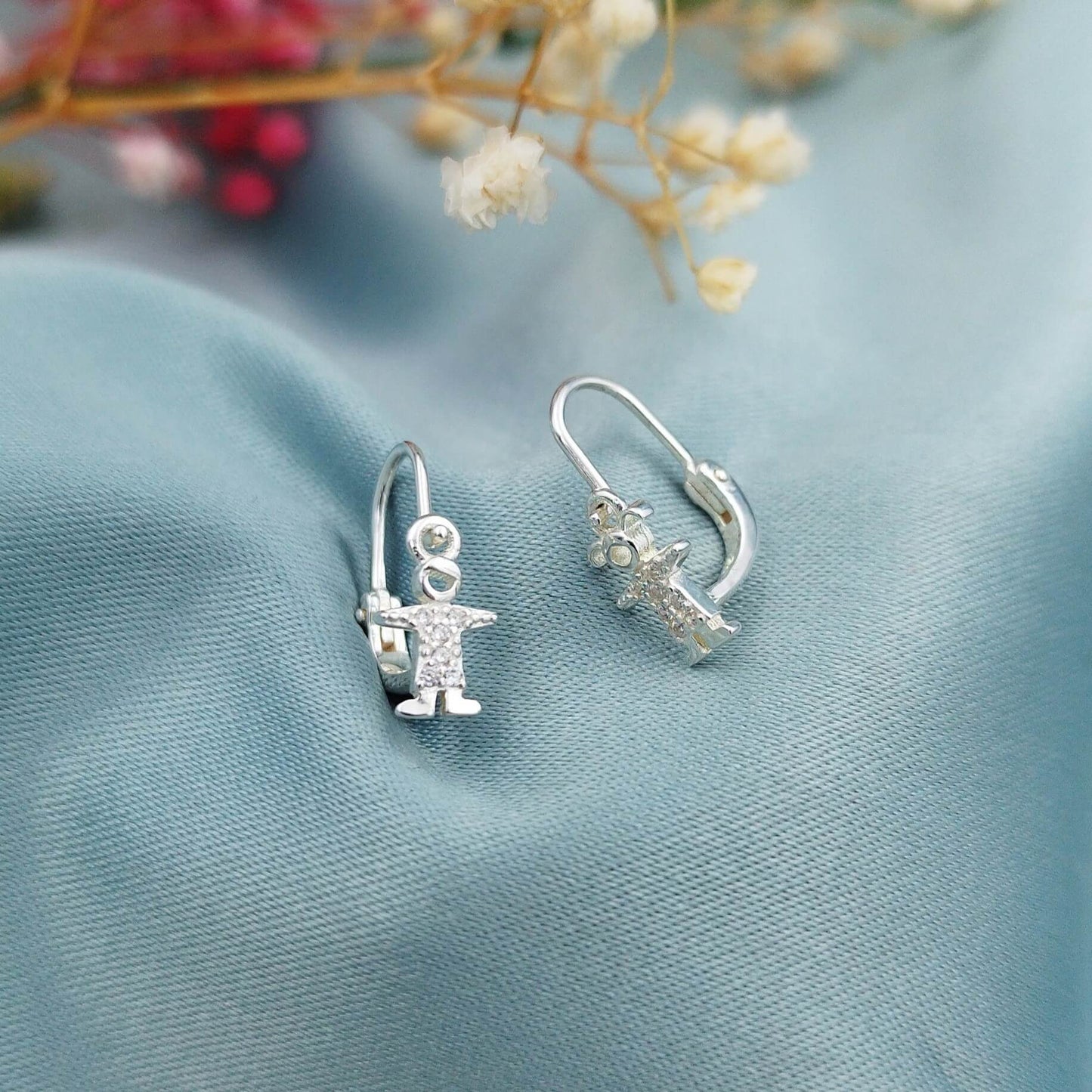 Aretes de asa de niño y niña