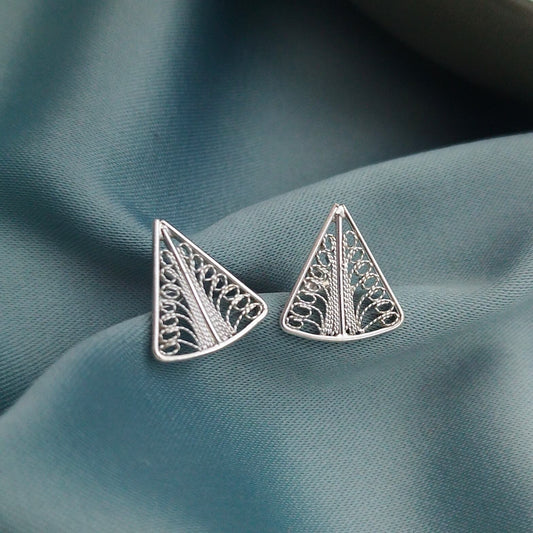 Aretes Triángulos filigrana