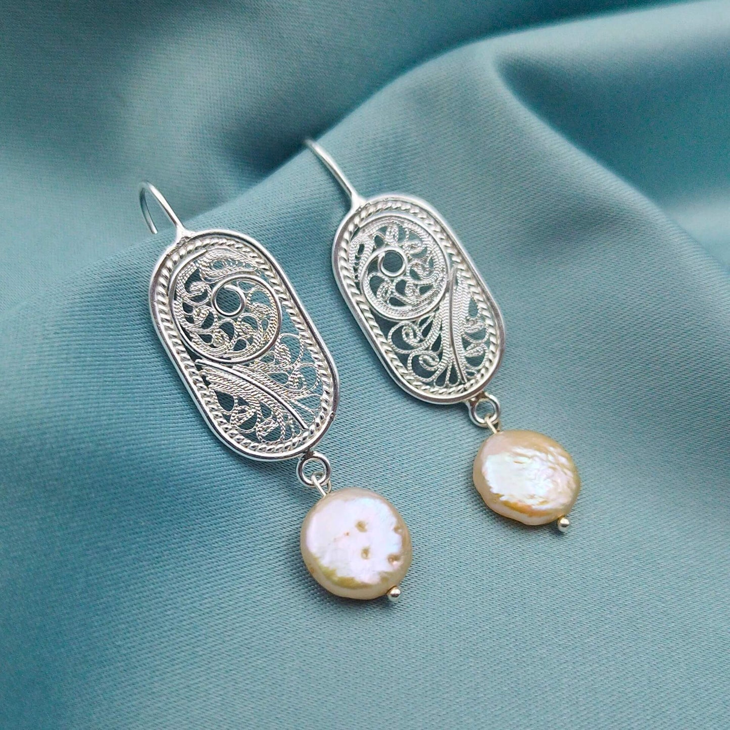 Aretes largos Filigrana y perla barroca
