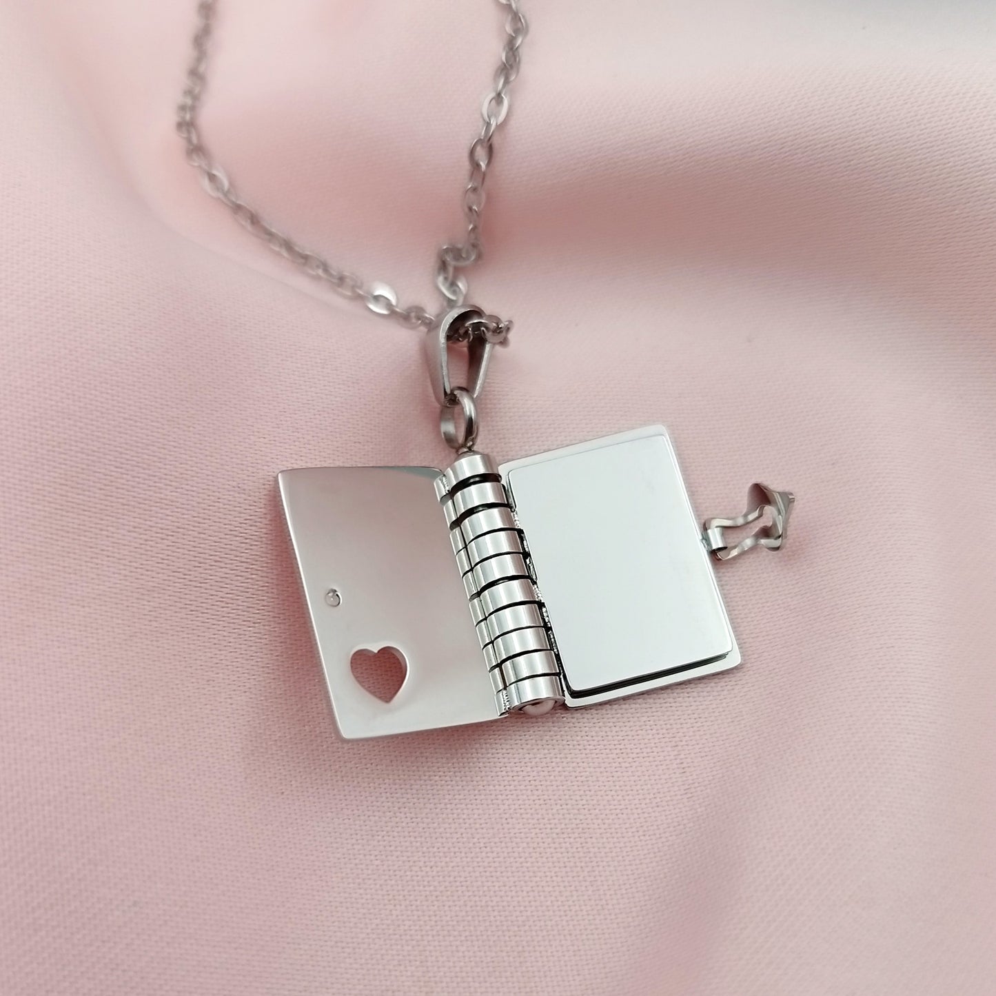 Collar Diario de Recuerdos (personalizable)