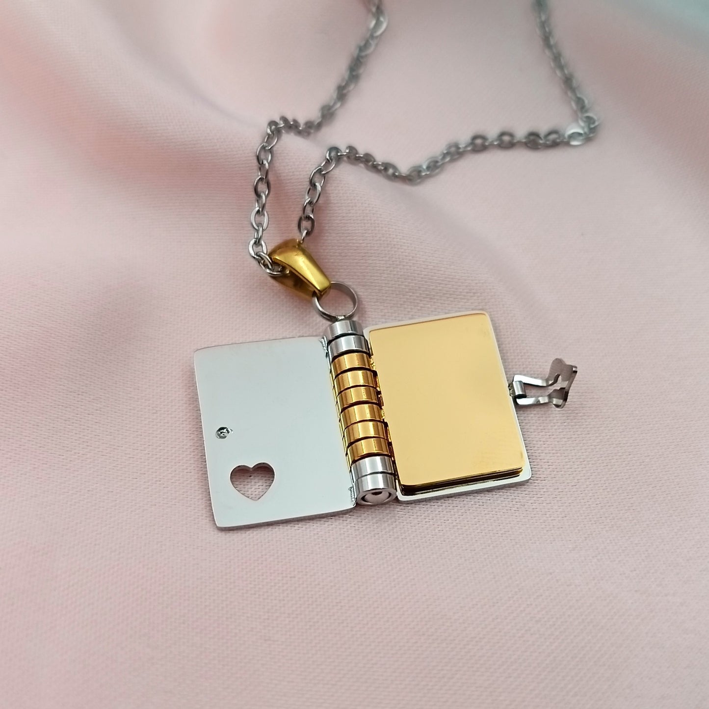 Collar Diario de Recuerdos (personalizable)
