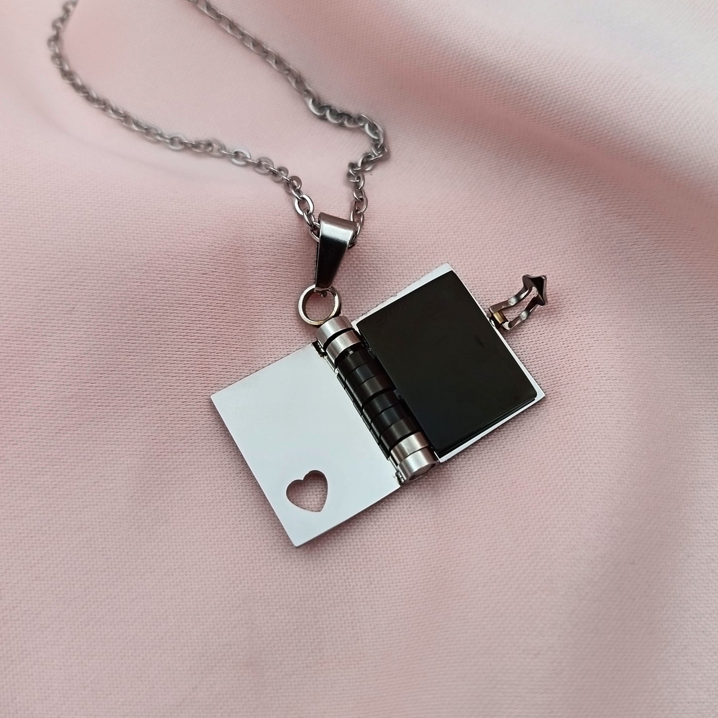 Collar Diario de Recuerdos (personalizable)