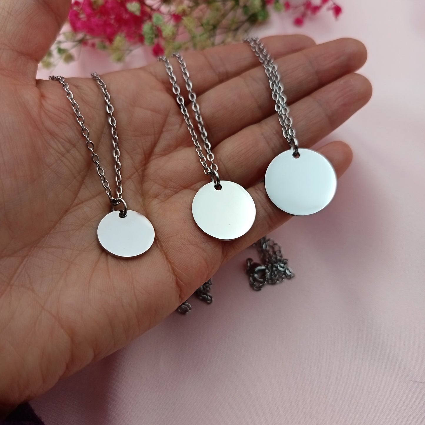 Collar acero con dije circular plateado (Personalizable)