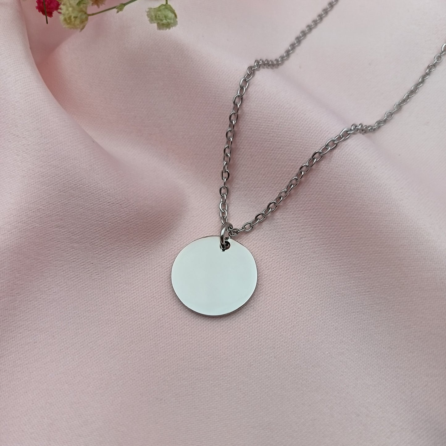 Collar acero con dije circular plateado (Personalizable)