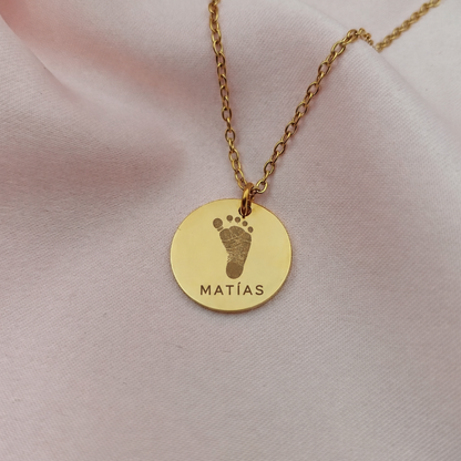 Collar acero con dije circular dorado (Personalizable)