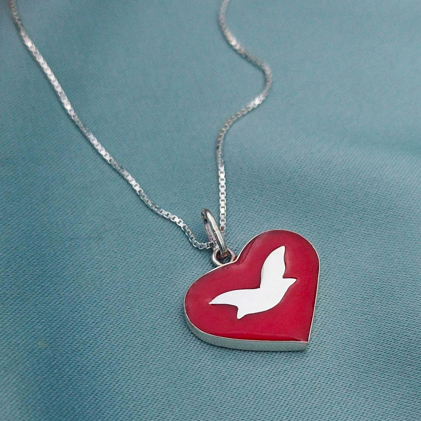 Collar Corazón Iglesia Universal