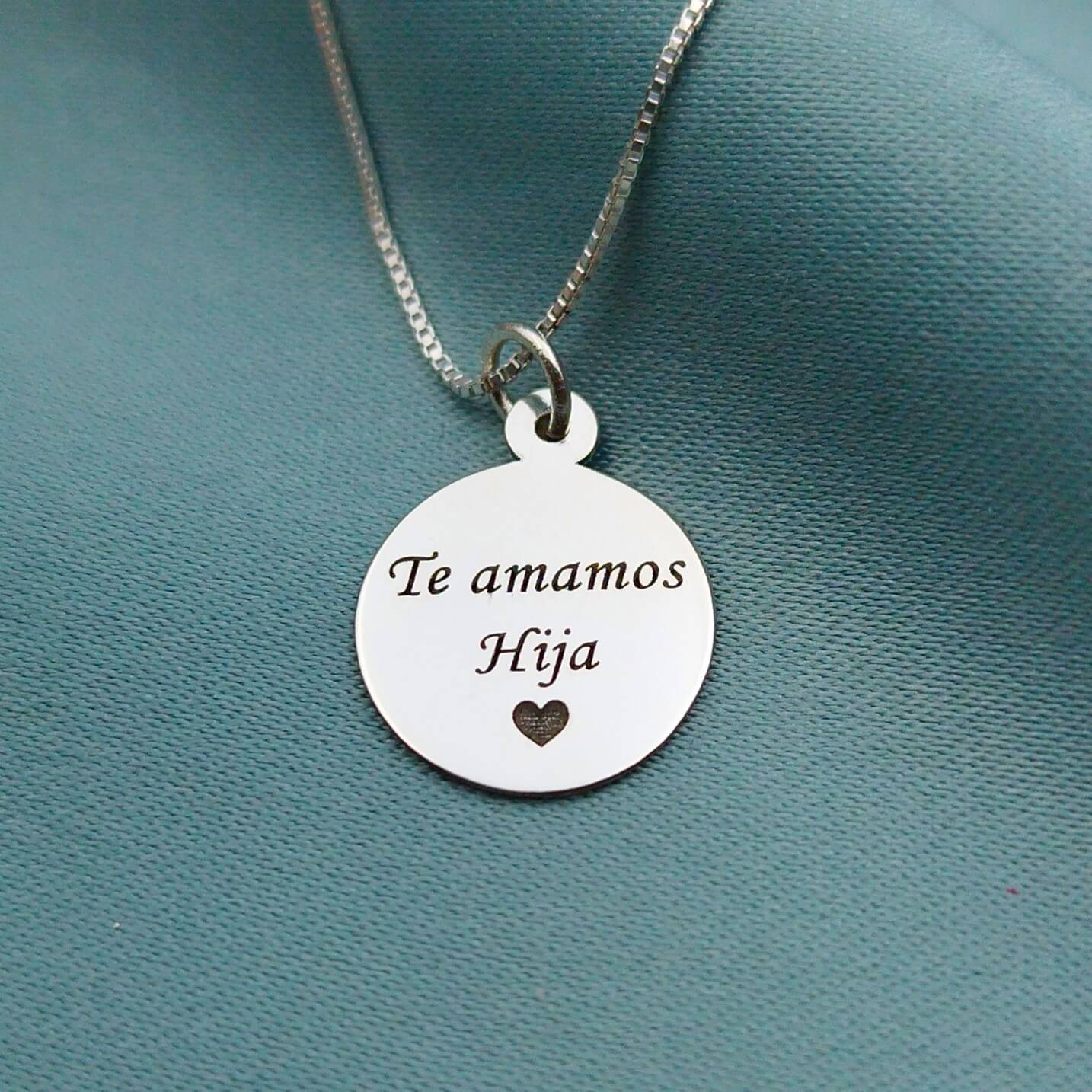 Collar Familia