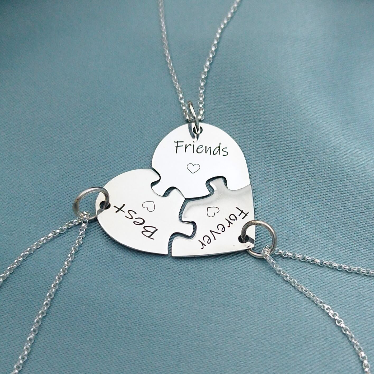 Collar triple para compartir corazón BBF