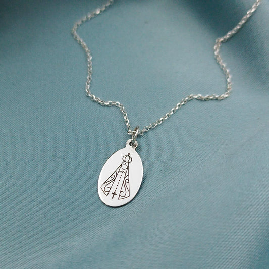 Collar placa ovalada Virgen Aparecida
