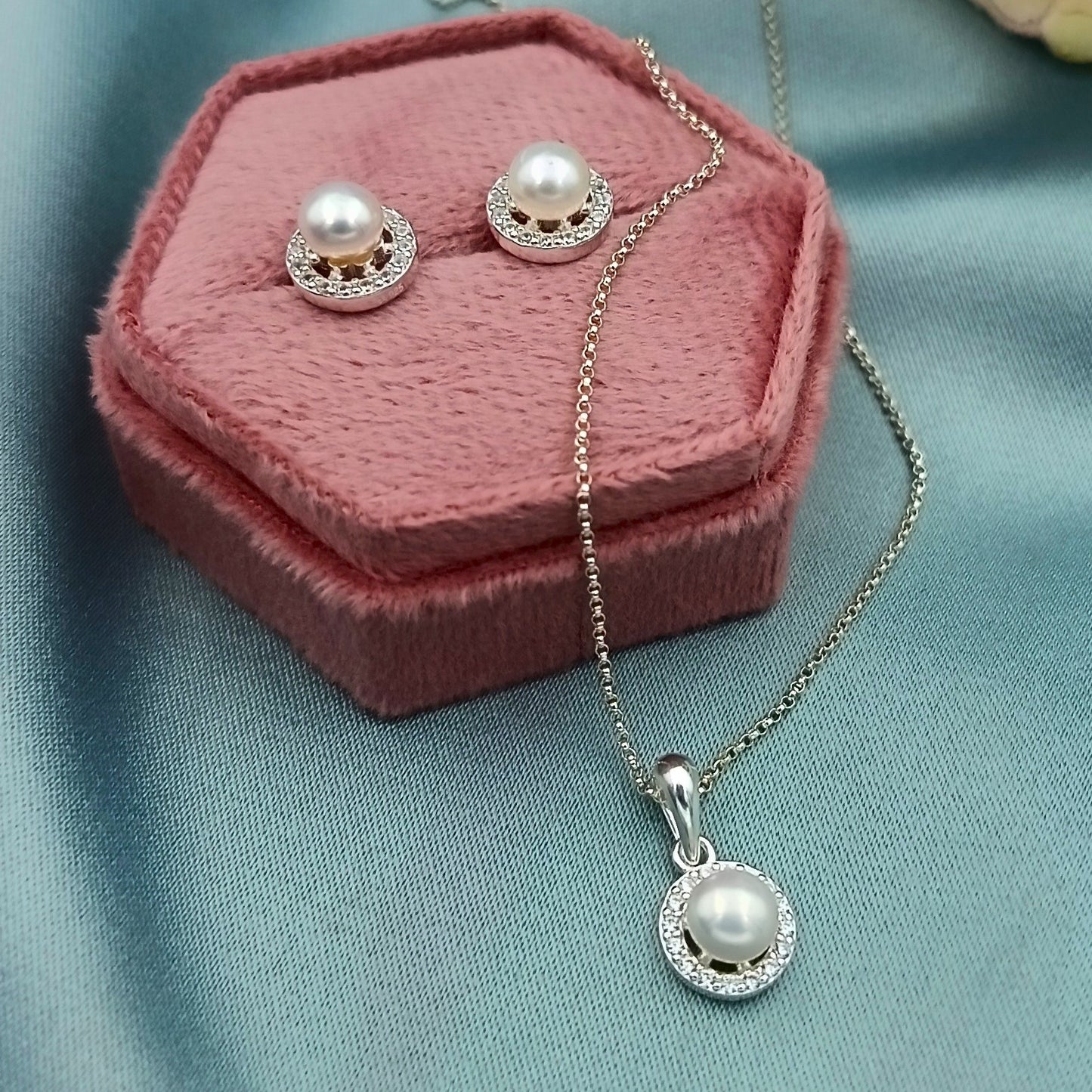 Conjunto de Perlas con halo 9mm