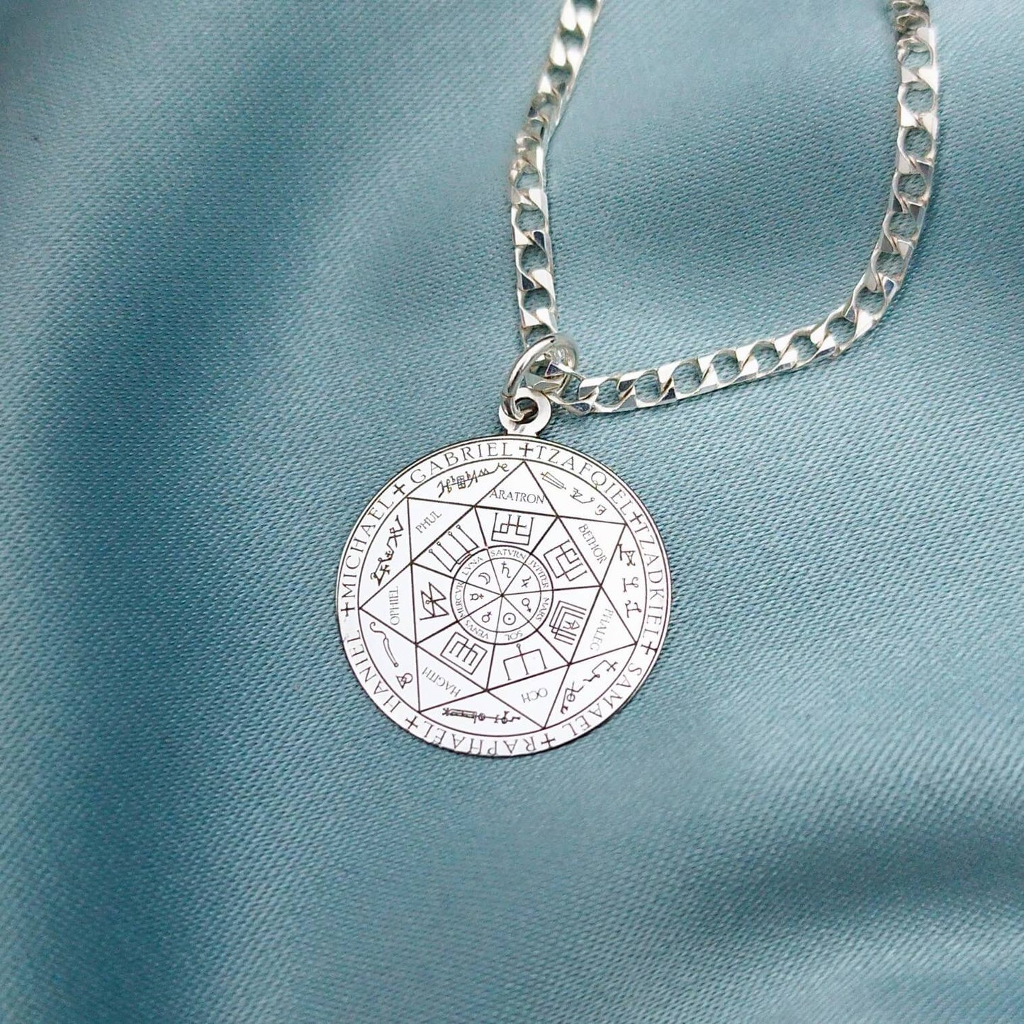 Dije amuleto Sigilo de los 7 arcángeles