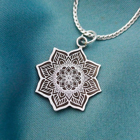 Dije Mandala Flor de Loto