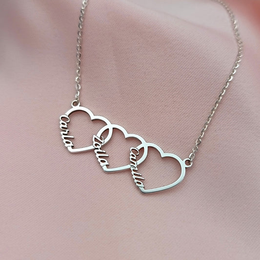 Collar Tres Corazones con nombres