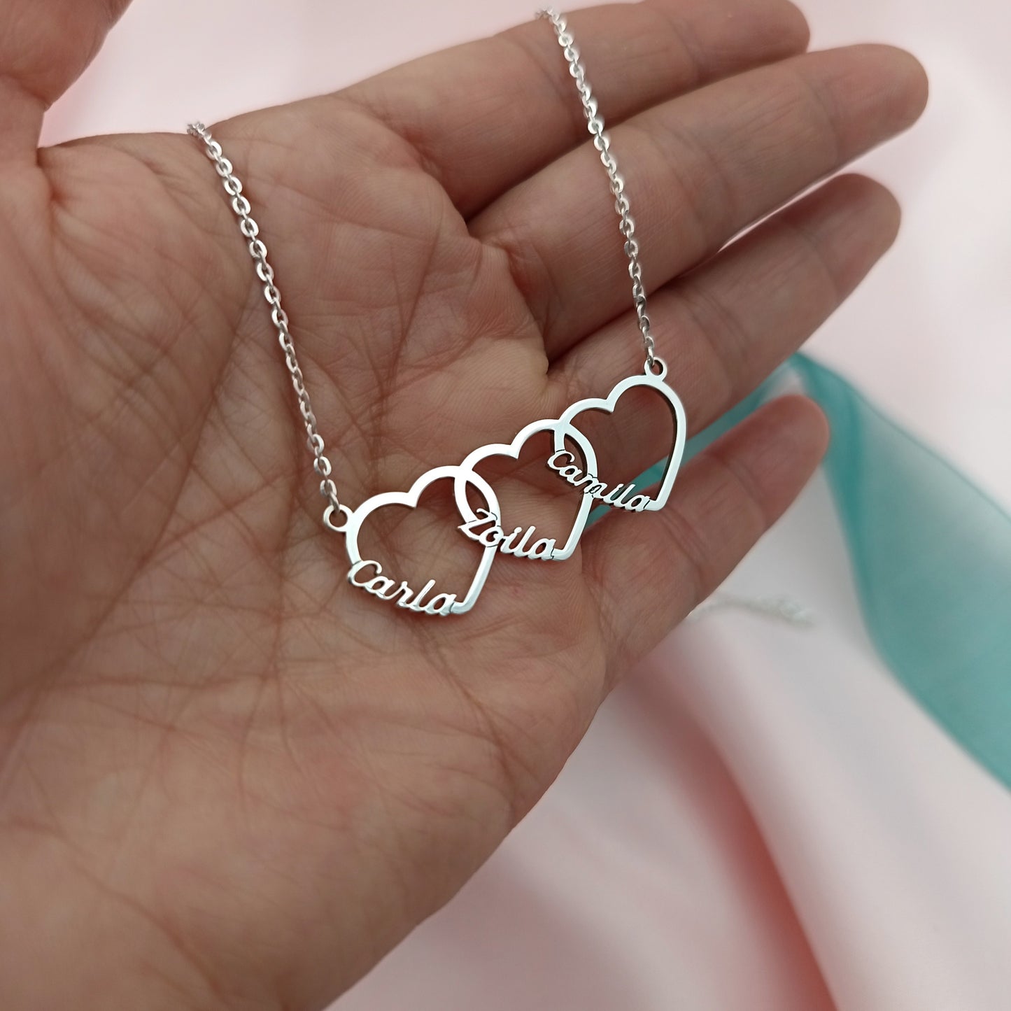 Collar Tres Corazones con nombres