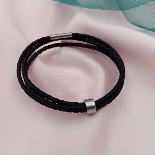 Pulsera cuerda trenzada con donas  (Personalizable)