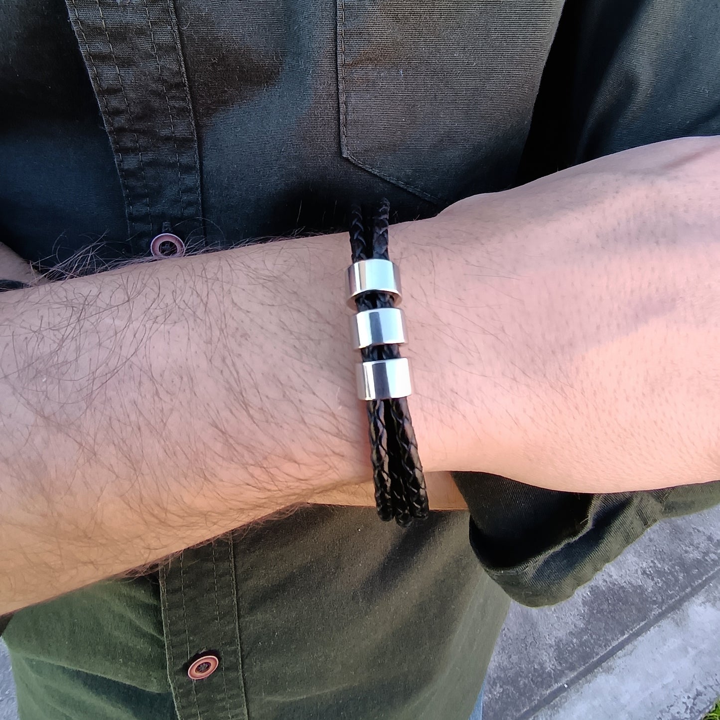 Pulsera cuerda trenzada con donas (Personalizable)