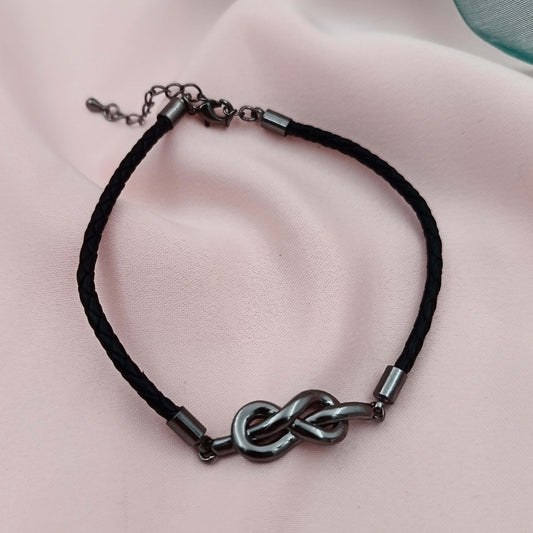 Pulsera cuero trenzado con nudo infinito