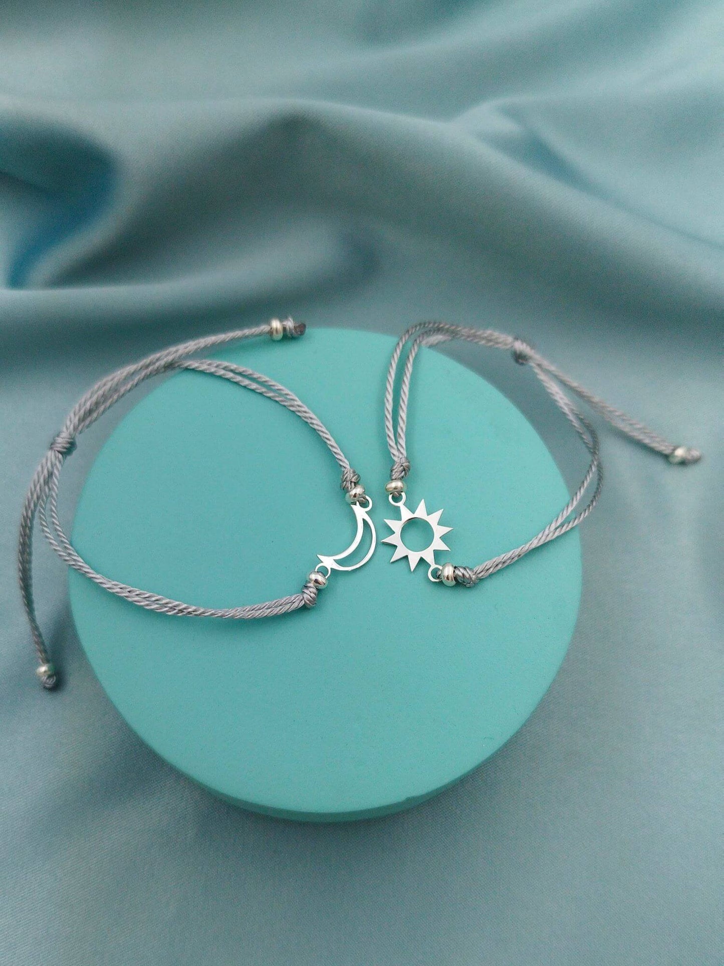 Pulsera hilo Luna