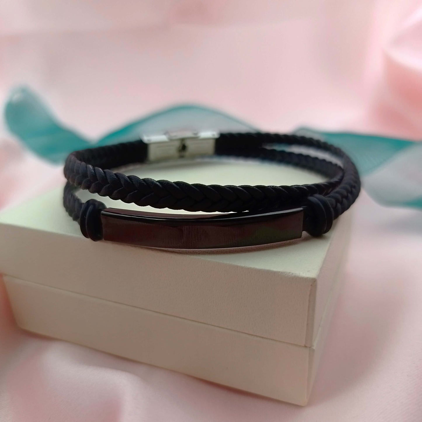 Pulsera cuero trenzado con hebilla (Personalizable)
