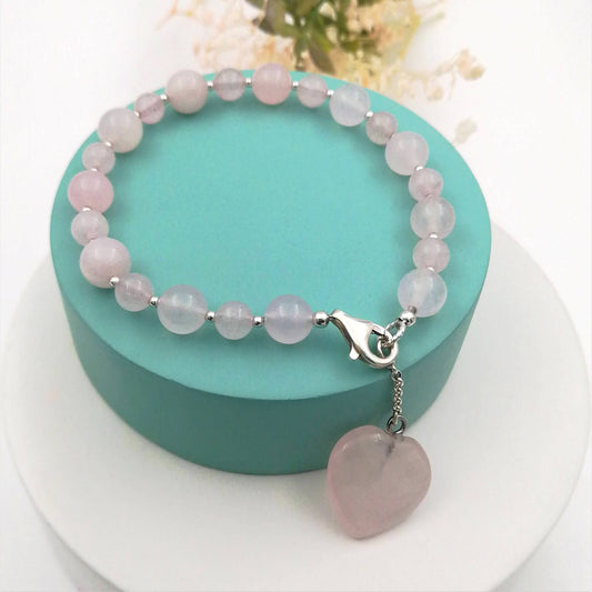 Pulsera bolas y corazón cuarzo rosa