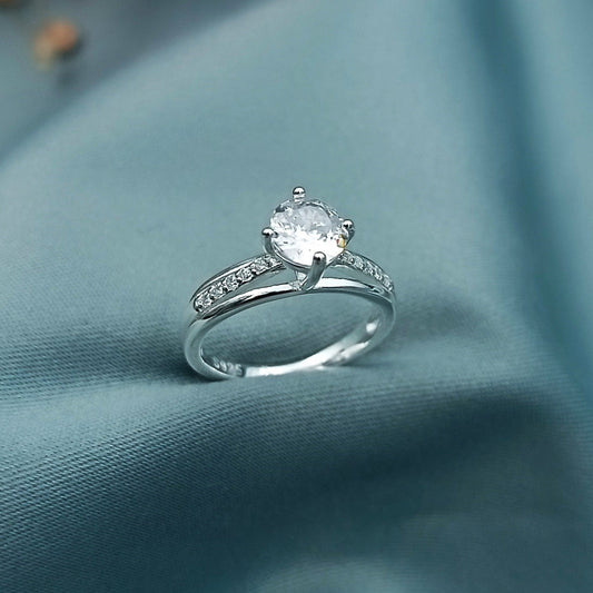 Anillo de Compromiso solitario Brillante 18