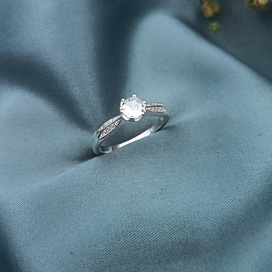 Anillo de Compromiso Brillante Canal Lateral Doble  6, 5mm