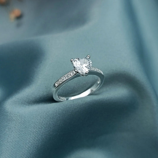 Anillo de compromiso canal Corazón
