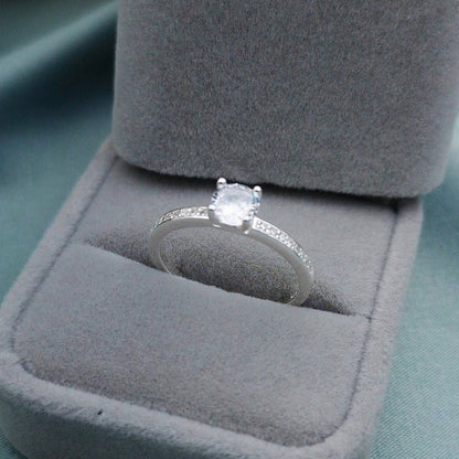 Anillo de compromiso canal brillante 6