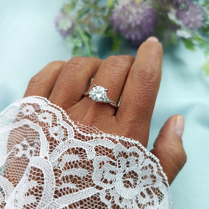 Anillo de compromiso Solitario Cuerda con piedra Moissanita