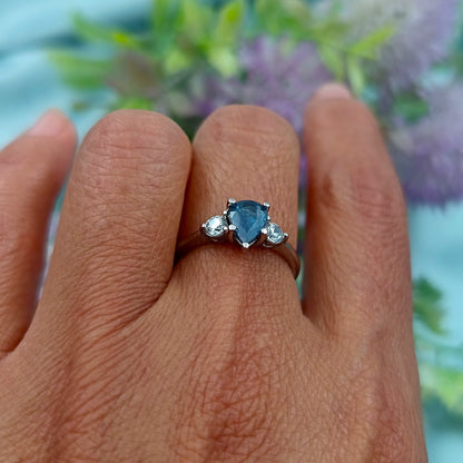 Anillo de Compromiso Oro Blanco Piedra Ovalada