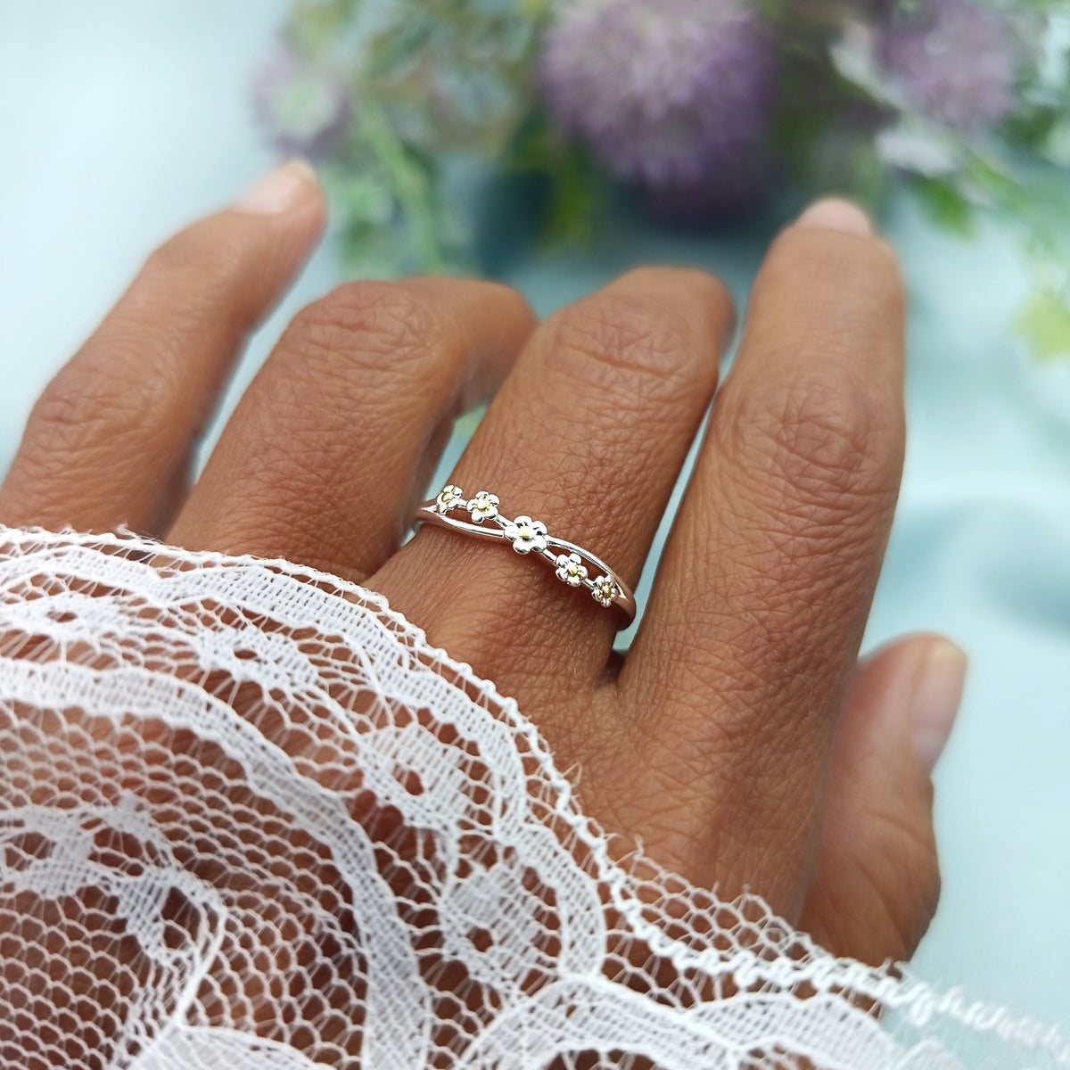 Anillo Flores Cruzadas regulable