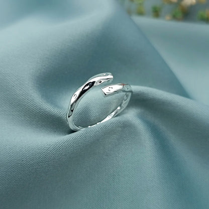 Anillo Cruzado Plata Golpeada