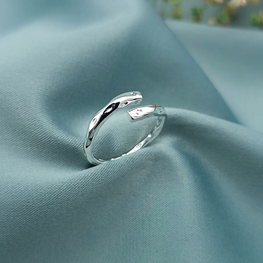 Anillo Cruzado Plata Golpeada