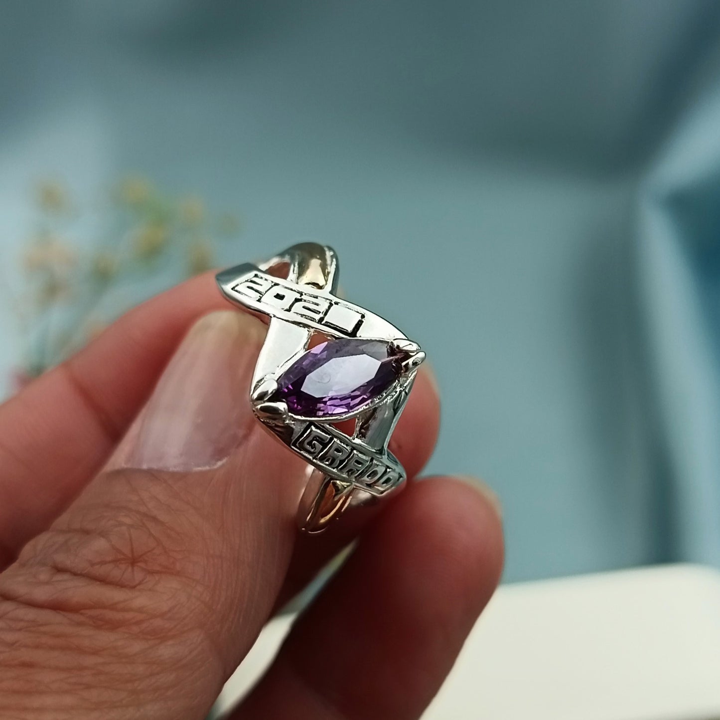 Anillo de Grado Piedra Morada
