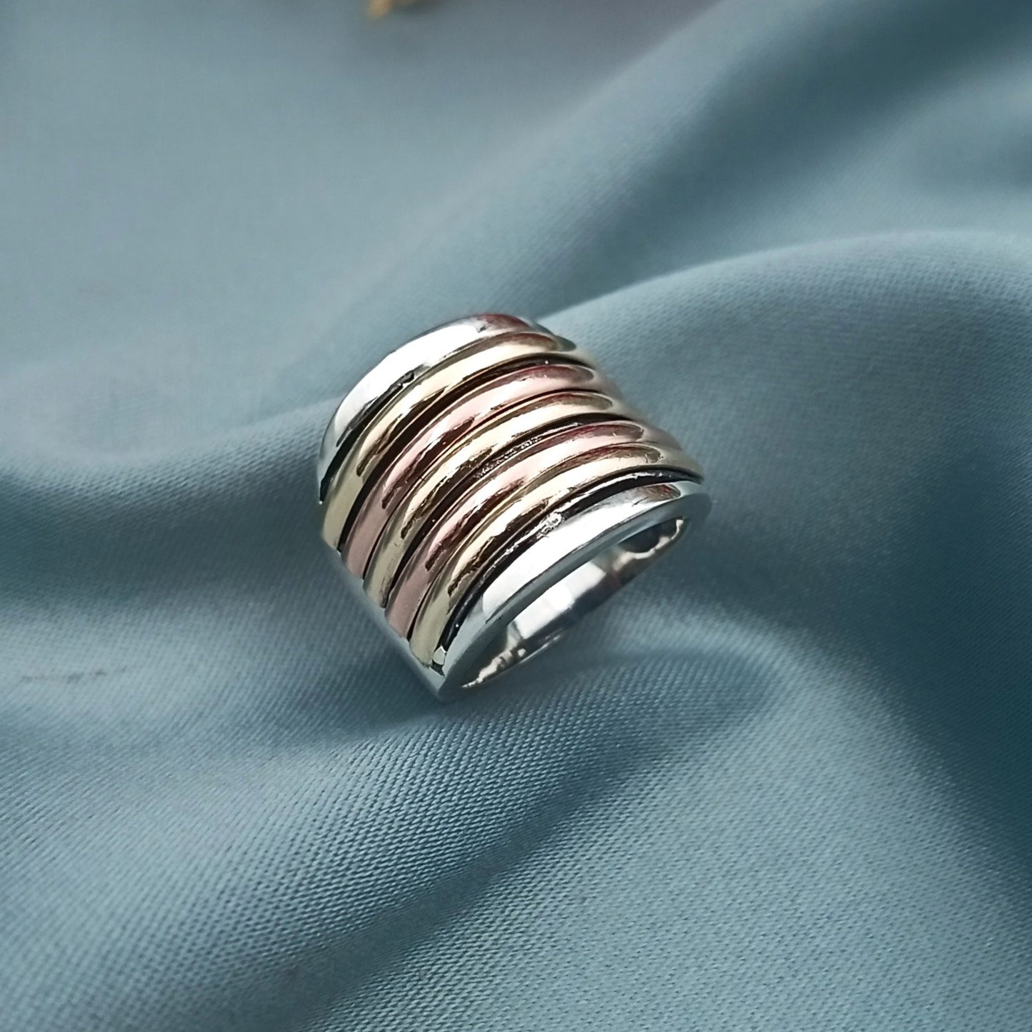 Anillo Plata y Oro Hilera