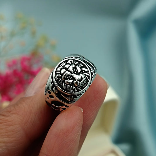 Anillo de León