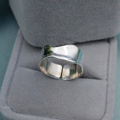 Anillo liso irregular