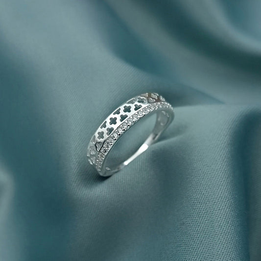 Anillo Medio Sin Fin Tréboles