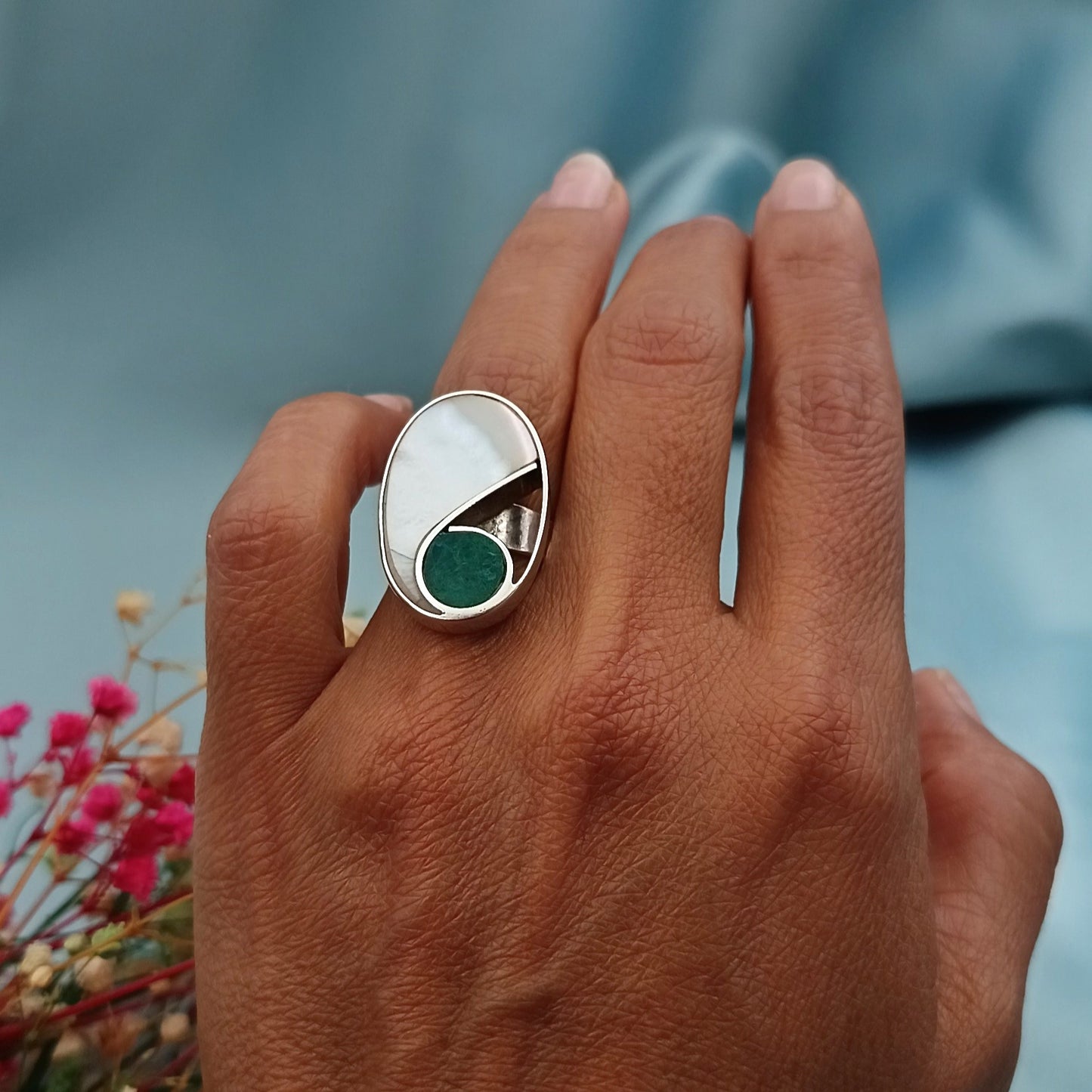 Anillo óvalo nácar