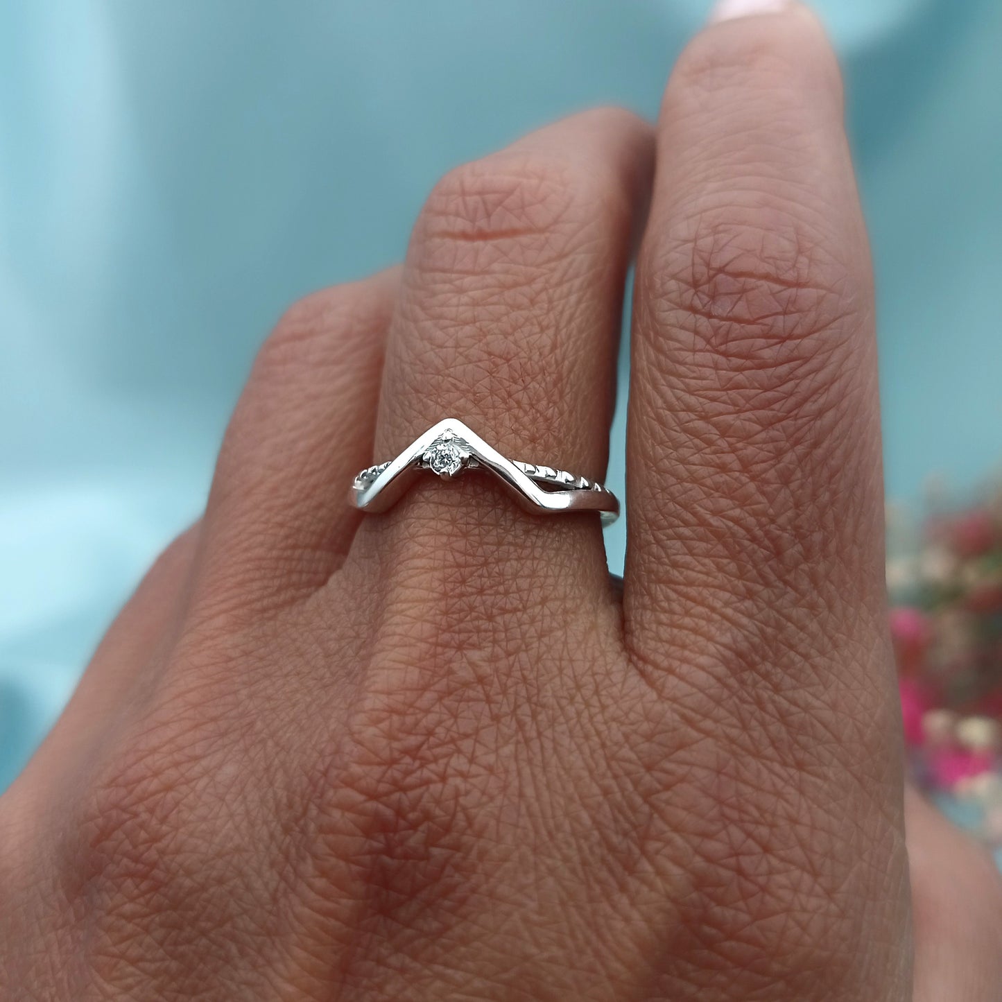 Anillo V Minimal Plata 925