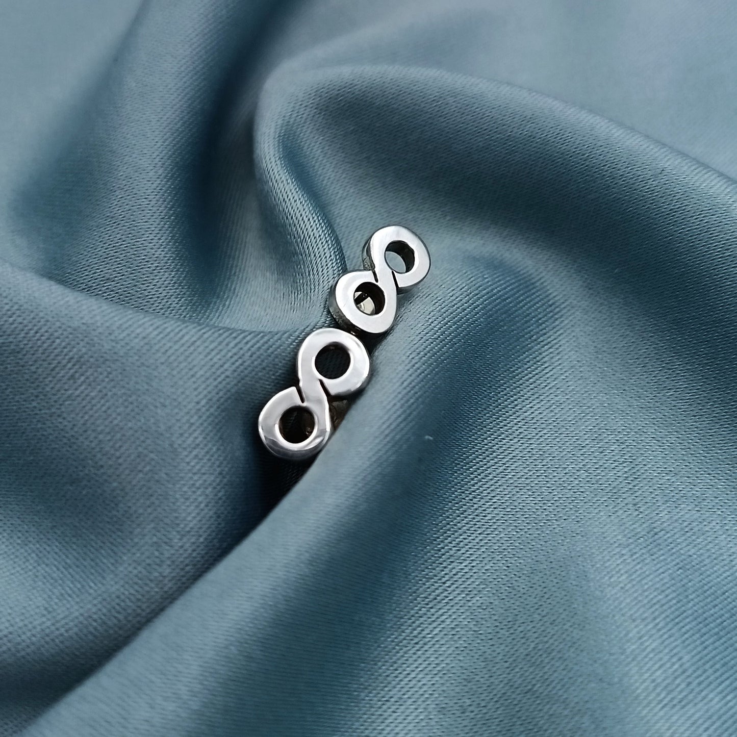 Aretes Lisos Infinitos