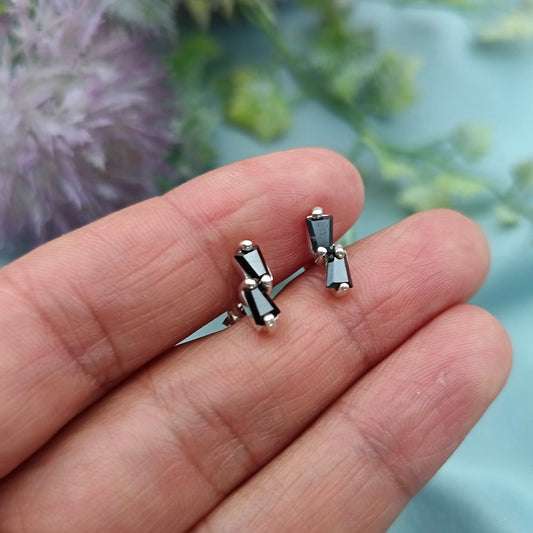 Aretes Cortos Circones Negros Cascada