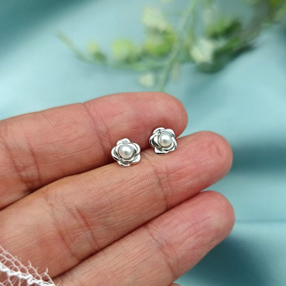 Aretes Flor Rosas con Perla