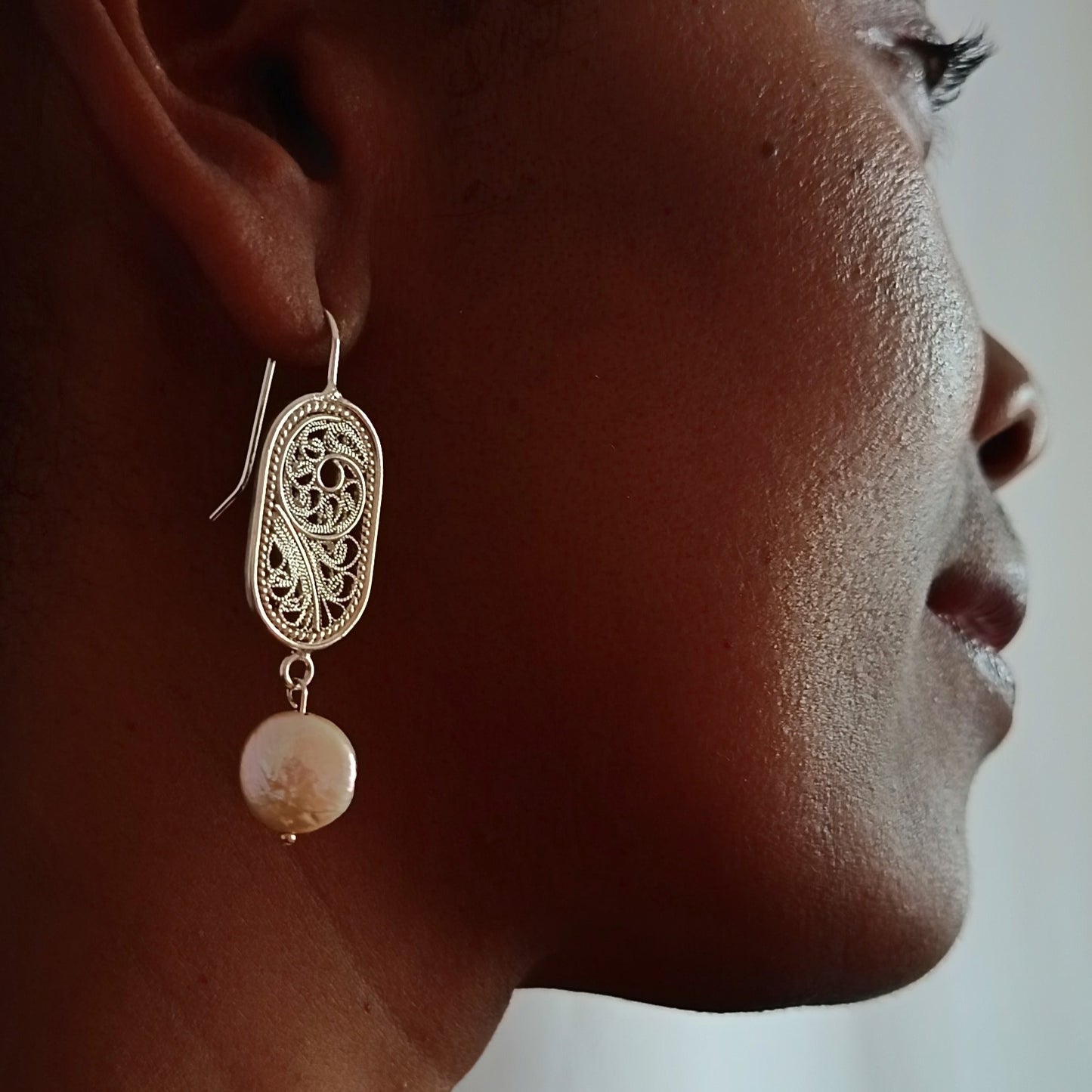 Aretes largos Filigrana y perla barroca