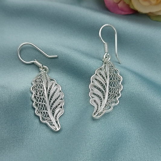 Aretes Largos Hojas Filigrana de Plata